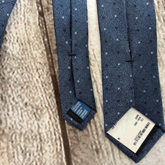 14th & Union Mens Tie Blue Polka Dot Slim 2.5" Classic Silk Polyester Blend - Picture 4 of 4